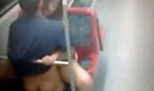 Couple amateur surpris dans un métro
