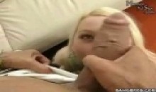 cocks deffence une blonde