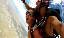 Sexe pendant un saut en parachute